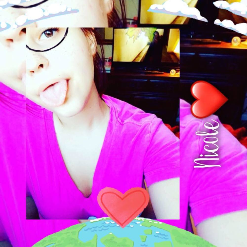 Meet your Posher, Nicole